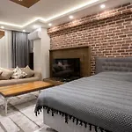 Apartment Right Next To The Cevahirshopping Center