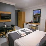 Blau Gruen Istanbul Otel