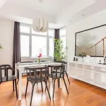 Exquisite Flat Near Bagdat Street In Kadikoy
