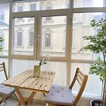 Charming And Central Flat With Balcony In Beyoglu