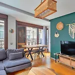 Charming Flat With Central Location In Nisantasi