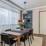 Charming Flat With Backyard Close To Zorlu Center