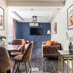Refreshing Duplex Flat With Jacuzzi In Sisli