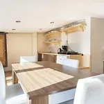 Central Flat Close To Taksim Square In Beyoglu