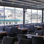 Grand Ueskuedar Otel
