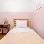Comfy Flat Near Popular Attractions In Sisli