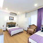 Istanbul House Hotel