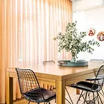 Flat W Balcony 1 Min To Bagdat Avenue In Kadikoy