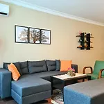 Cosy 2Nd Floor Flat At The Heart Of Kadikoy