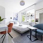 Stella Stays Stylish Studio Etiler