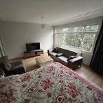 Private Room In Shared Apartment