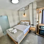 Elegance House Hotel