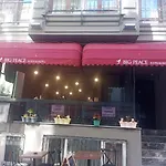Big Peace Hotel