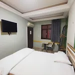 Yolo Hostel
