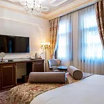 Ortakoey Hotel