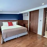 Snog Rooms & Suites