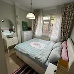 Very Close To Bosphorus, Beautiful 2 Rooms 1 Salon Flat, Excellent Location