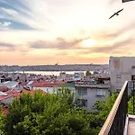 Homie Suites - Newly-Constructed Modern Design Apartments In Beyoglu