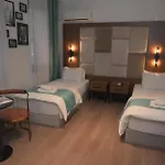 Isle Hotel
