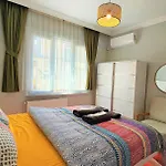 New - Luxury - Spacious Flats At The Center