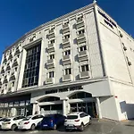 Marina Park Hotel