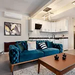 Bellavia Deluxe Apart