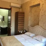 Amida House