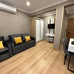 H&L Suites
