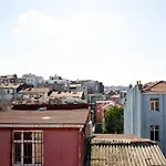 Beans House Suite