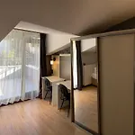 Global Suites Hotel