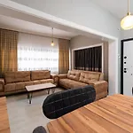 Galley Port Hotel