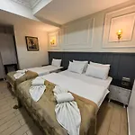 Apple Tree Hotel