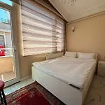 Iq Hotel
