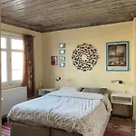 Roza\'S Istanbul Homestay