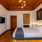 Elara Pera Hotel