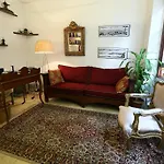 Noble House Galata