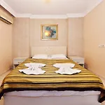 White Palace Apart Hotel Old City