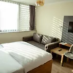 F & B Suite
