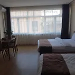 Newaz Hotel