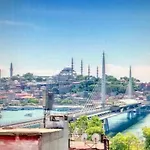 Perla Galata Hotel