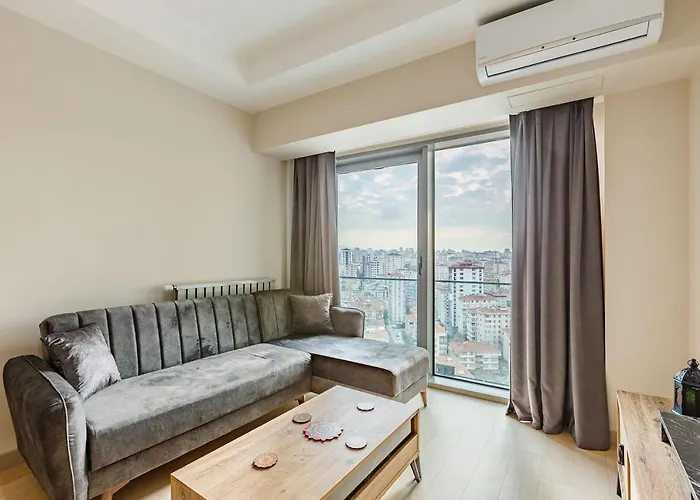 Modern Apartment With Fantastic City Near Kadikoy