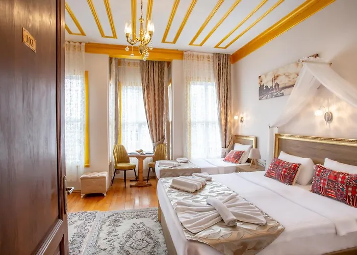 April Story Apart Hotel