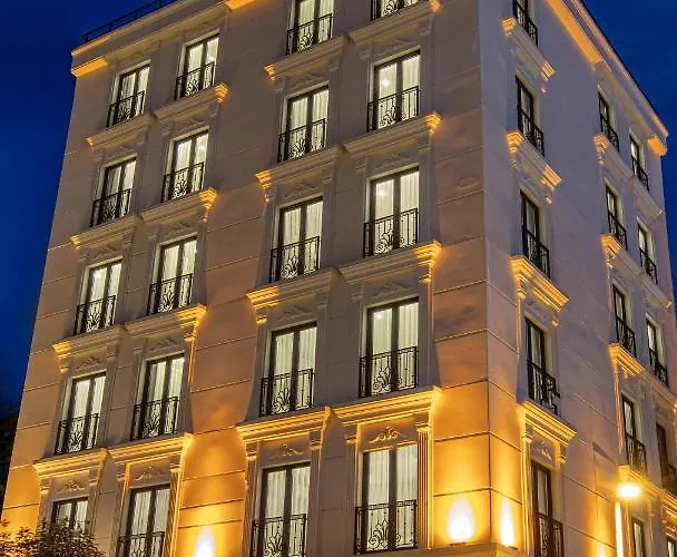 Mr Beyaz Hotel