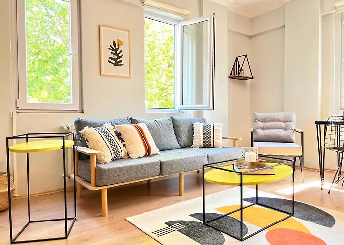 Wonder Homes- Cozy Flat, 2Br, Terrace, Cihangir, Frz3