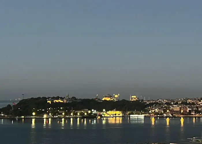 A Million Dollar View In The Heart Of The City