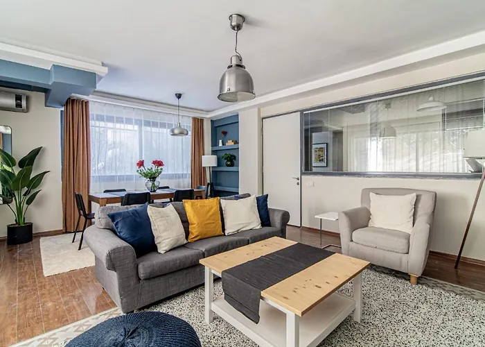 Charming Flat With Backyard Close To Zorlu Center