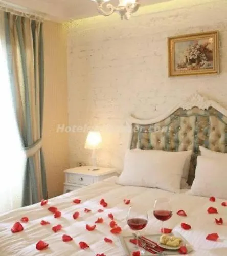 Moss Suites Hotel