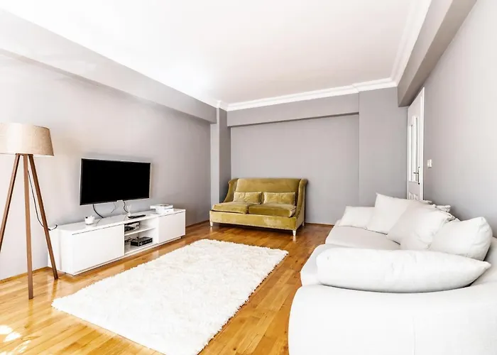 Fully Furnished Magnificent Flat In Uskudar