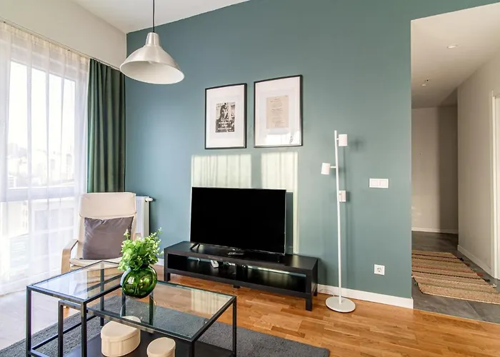 Modern Flat In Istanbul, 10 Min To Airport Metro