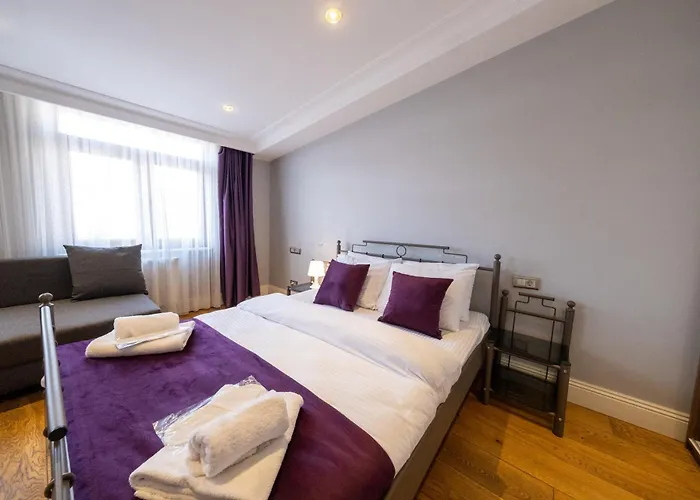 The Luxury Frame Suites
